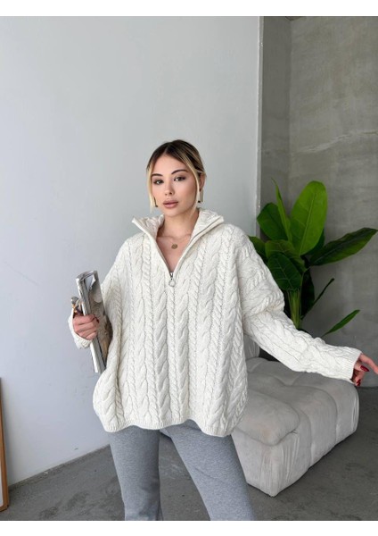 Yarım Fermuarlı Triko Kazak