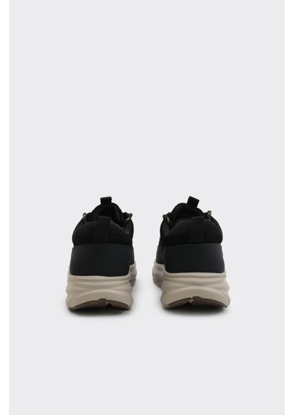 Günlük Bağcıklı Erkek Sneaker fırsatları