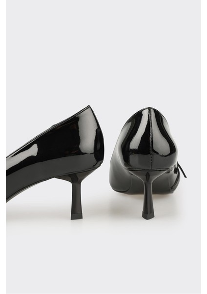 Siyah Kadın Orta Topuk Ayakkabı fırsatları