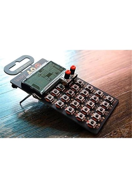 Po-16 Factory Pocket Operator / Lead & Melody Synthesizer
