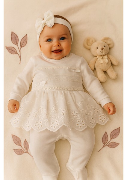 Brodeli Etekli Yeni Doğan Kız Bebek Hastane Çıkışı Battaniye'li Tulum Seti 7 Parça