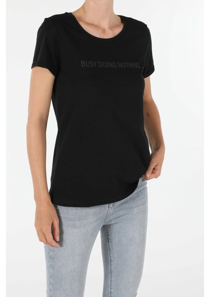 Kadın Regular Fit Bisiklet Yaka Örme Siyah Kısa Kol Tişört fiyatları