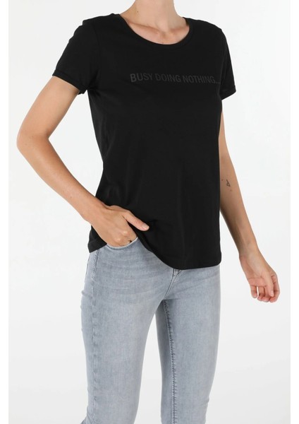 Kadın Regular Fit Bisiklet Yaka Örme Siyah Kısa Kol Tişört modelleri