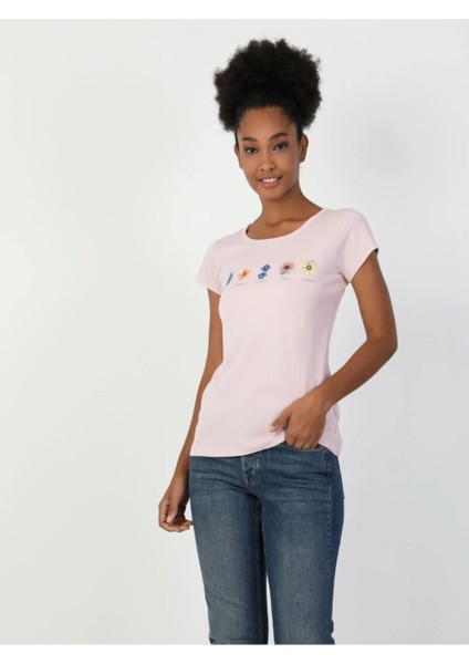 Slim Fit Bisiklet Yaka Çiçek Baskılı Pembe Kadın Kısa Kol Tişört modelleri