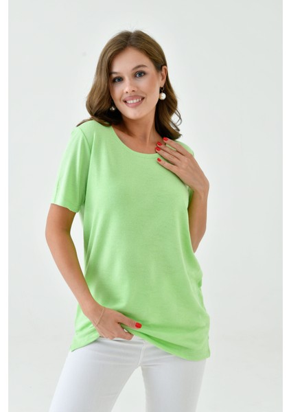 Kadın Buklet Kumaş Düz Sade Büyük Beden Curve Yarım Kol Bluz fırsatları