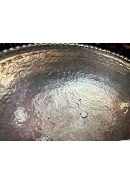 Avrupa Dövme Bakır Sunumluk 23 cm Çapında 12 cm Yüksekliğinde