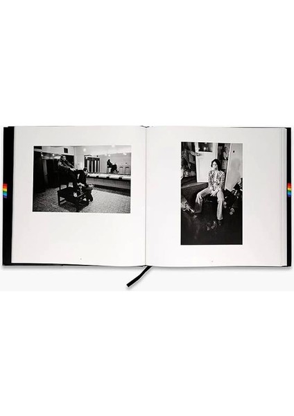 Pink Floyd: The Dark Side Of The Moon: The Official 50TH Anniversary Photobook fırsatları
