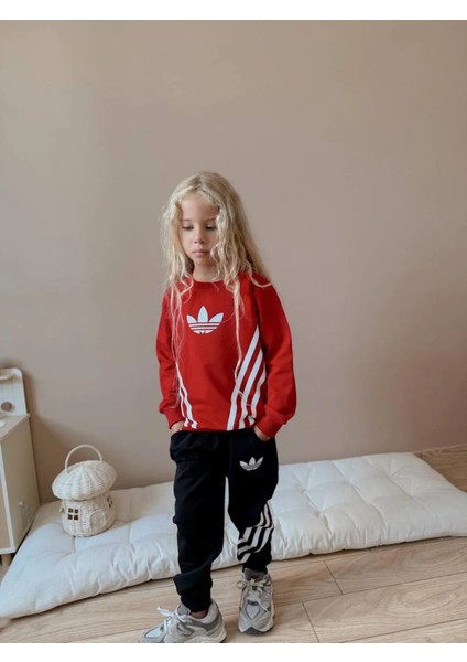 Kırmızı Adidas Çizgili Alt Üst Takım 14 modelleri