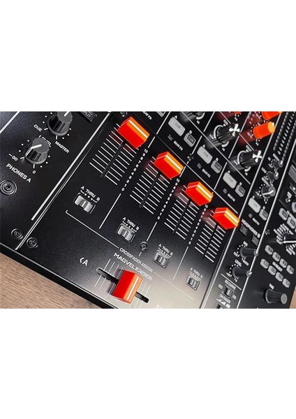 Chroma Caps Pro Pack (Neon Orange) | Chroma Caps Pro Paketi: 12X 90º Super Knobs, 5x