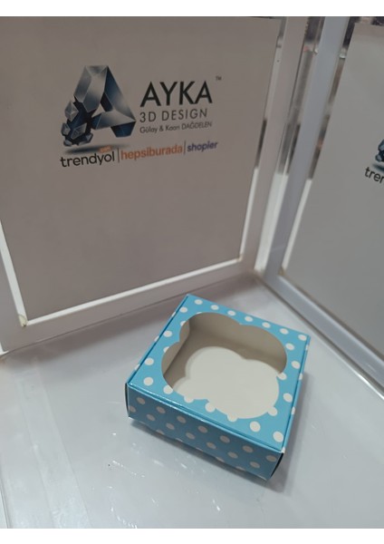 Mavi Puantiyeli Lokum Kutusu (8X8X3CM) 50'li