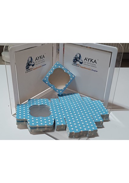 Mavi Puantiyeli Lokum Kutusu (8X8X3CM) 50'li fırsatları