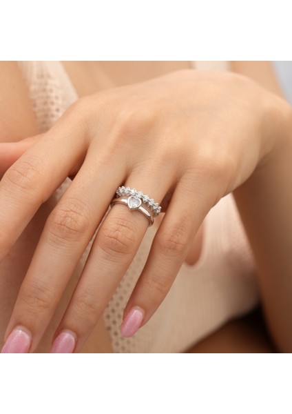 925 Rodyum Kaplama Zirkon Taşlı Kalpli Tek ve Sıra Taşlı Gümüş Yüzük fiyatları