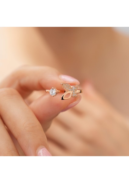 925 Ayar Rose Gold Kaplama Zirkon Taşlı Üstten Ayarlamalı Kelebek Gümüş Yüzük fiyatları