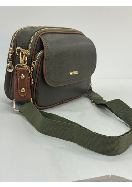 Kapak Detaylı Çok Gözlü Çapraz Çanta fiyatları