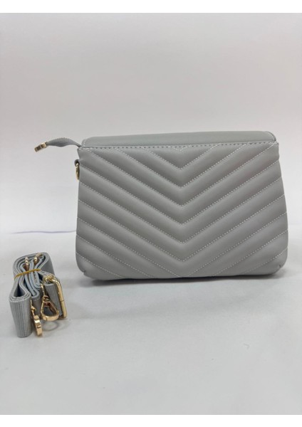 Üç Bölmeli Kapak Detaylı Nakışlı Bayan Çapraz Omuz Çantası fırsatları