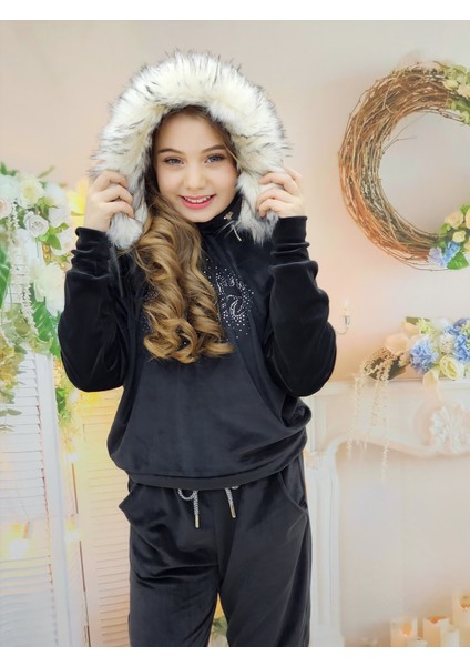 Kadife Kapşonlu Kız Eşofman Takım