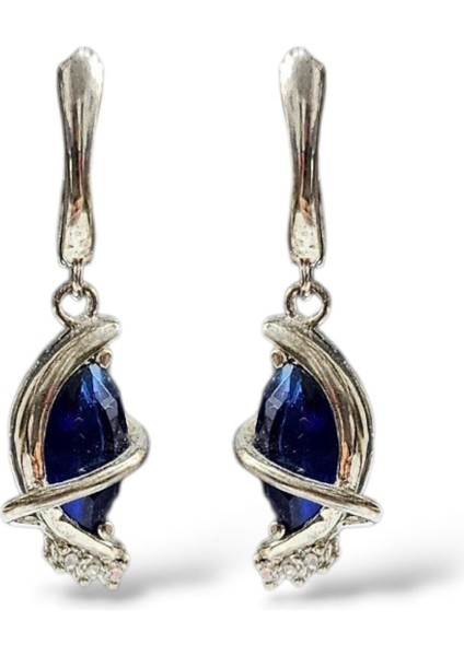 Safir Taşlı Farklı Form Sallantılı Küpe