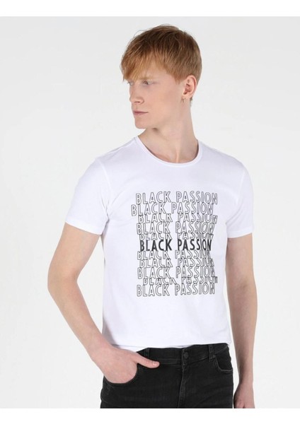 Erkek Regular Fit Bisiklet Yaka Örme Erkek Beyaz Kısa Kol Tshirt