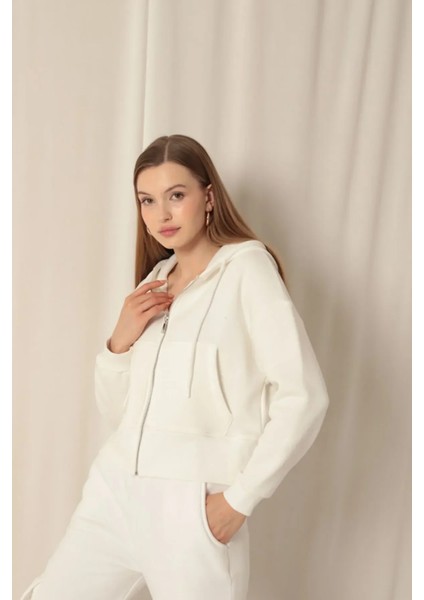 Kadın Fermuarlı Kapüşonlu Kısa Polar Sweat Ceket indirimleri