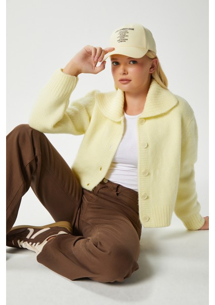 Kadın Lean Yumuşak Doku Polo Yaka Sarı Basic Triko Hırka HI00179