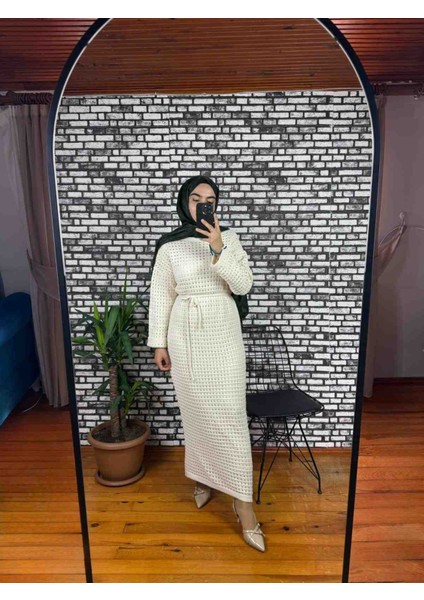 Triko Içlikli Iç Göstermez Elbise