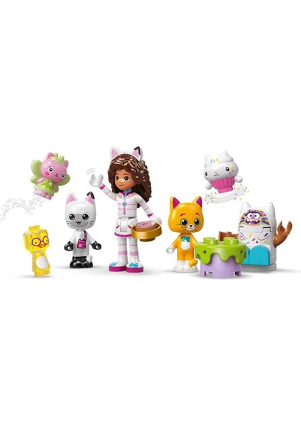 11205 LEGO Gabbys Dollhouse Şekerleme Dağı ve Kedi Bahçesi 263 Parça +4 Yaş fırsatları