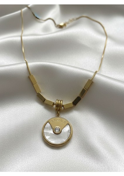 Amour Gold Kolye