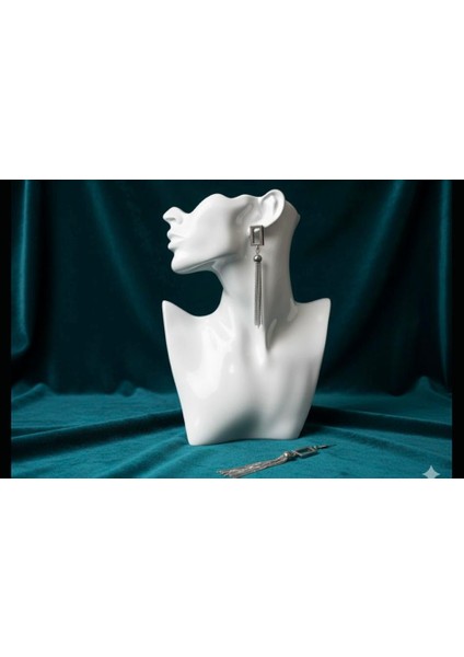 Zarif Sallanış Küpe