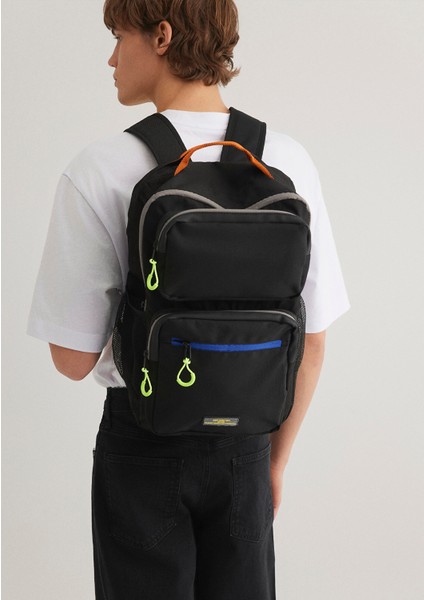 Çok Cepli Siyah Sırt Çantası 0911832-900