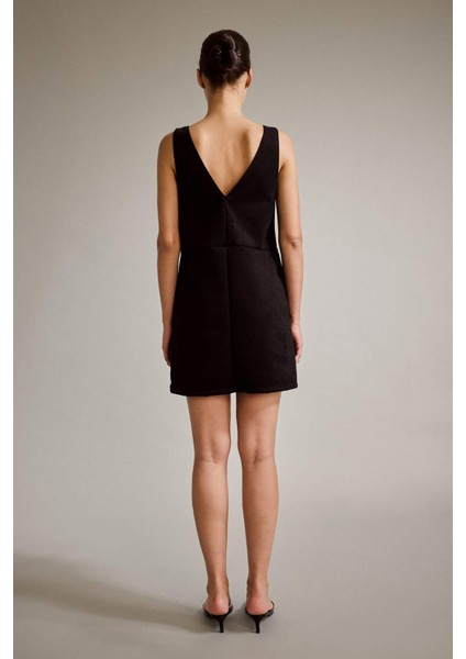 V Yaka Kalın Askılı Süet Mini Elbise G2867AX25AU