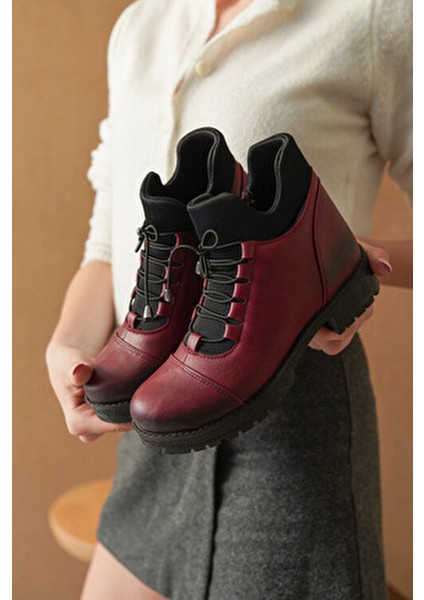 Kadın Bot 0012720 Klasik Tasarım Koku Yapmayan İç Astar ile Konforlu Yürüyüş