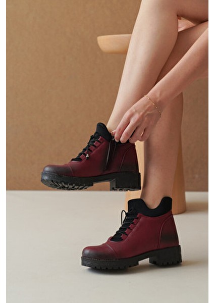 Kadın Bot 0012720 Klasik Tasarım Koku Yapmayan İç Astar ile Konforlu Yürüyüş