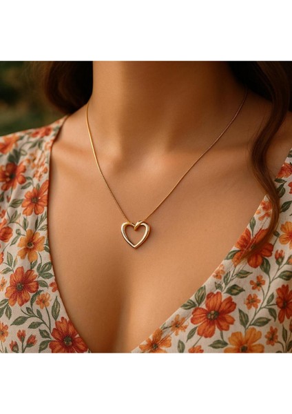 Sadeliğin En Zarif Hali Çelik Düğüm Kalpli Kolye Kararma Solma Yapmaz