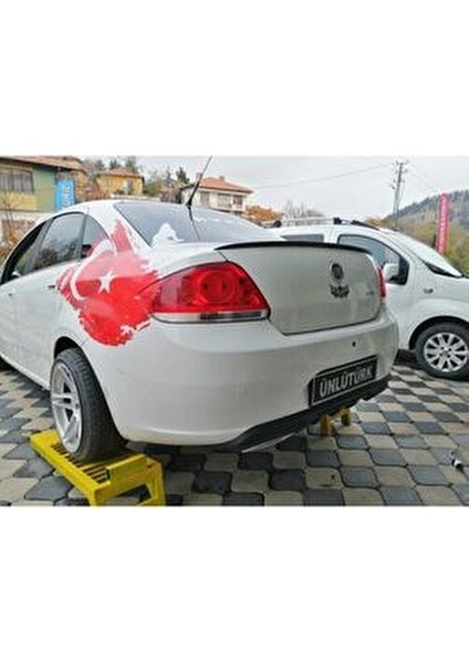 Fiat Linea Piano Black Anatomik Spoiler 115 x 4,5 cm Esnek Malzeme