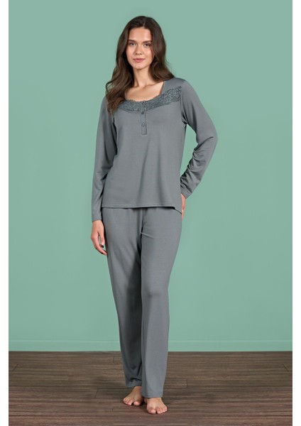 Kadın Yeşil Renk Dantel Detaylı Uzun Kollu Pijama Takımı C6T6N91