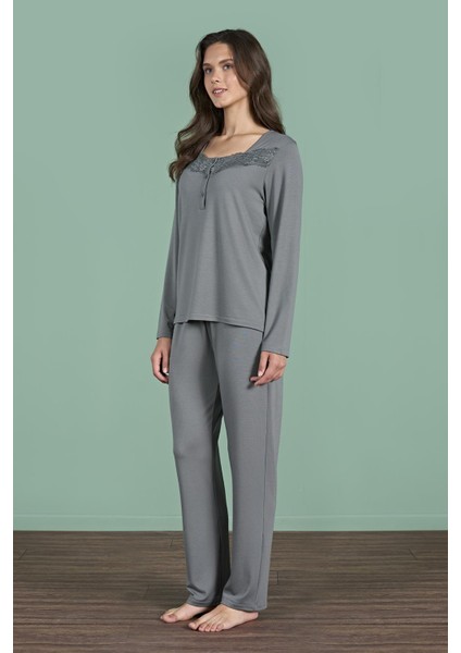 Kadın Yeşil Renk Dantel Detaylı Uzun Kollu Pijama Takımı C6T6N91 fırsatları
