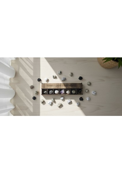 Tütsü 7 Çakra Enerji Kutusu – Doğal Kristal ve Şifa Taşları Seti, Meditasyon ve Enerji Dengeleme modelleri