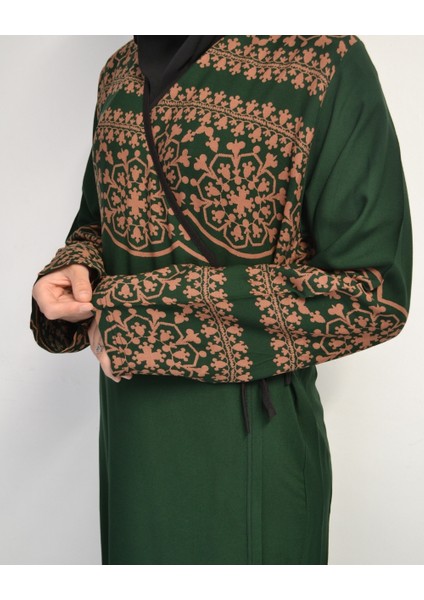 Geometrik Desenli Kruvaze Namaz Elbisesi – Yandan Bağlamalı, Rahat Kalıp 36–46 Beden modelleri