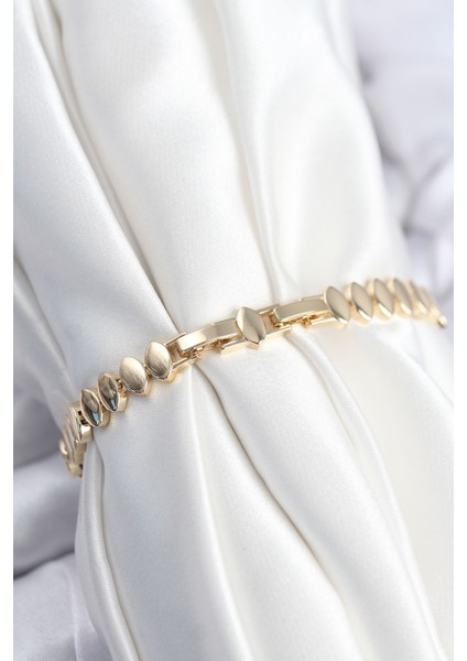 Pirinç Vıp Seri Gold Renk Sıralı Arpa Model Kadın Bileklik - Lisinya fiyatları