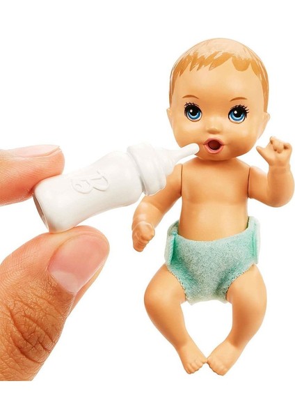 Nessiworld HJY33 Mavi Saçlı Skipper Bebek Bakıcısı ve Oyun Seti fırsatları