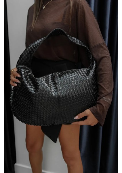 Abel El ve Omuz Çantası