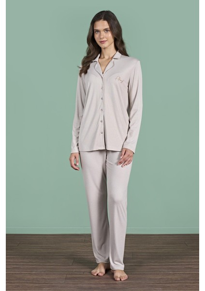 Kadın Vizon Renk Önden Düğmeli Uzun Kollu Gömlek Yaka Pijama Takımı C1T4N91