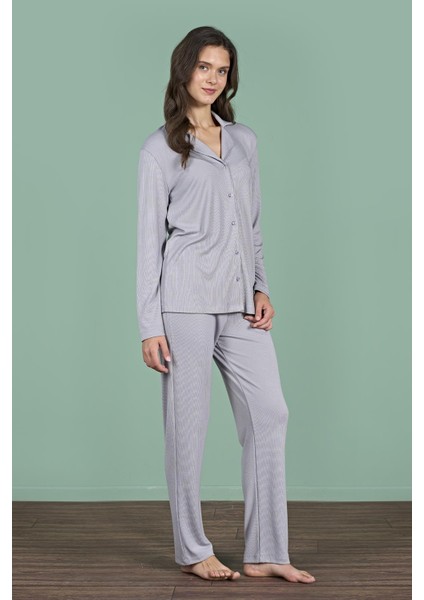 Kadın Gri Renk Önden Düğmeli Uzun Kollu Gömlek Yaka Pijama Takımı C1T4N91 fiyatları