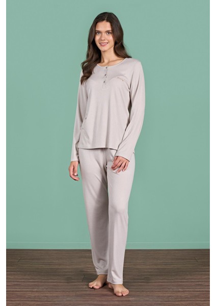 Kadın Vizon Renk Yarım Düğmeli Uzun Kollu Yuvarlak Yaka Pijama Takımı C2T4N91 fiyatları