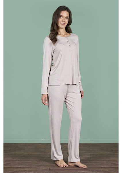 Kadın Vizon Renk Yarım Düğmeli Uzun Kollu Yuvarlak Yaka Pijama Takımı C2T4N91 modelleri
