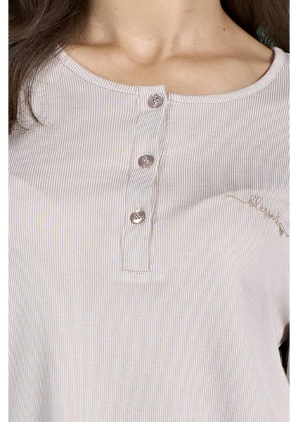 Kadın Vizon Renk Yarım Düğmeli Uzun Kollu Yuvarlak Yaka Pijama Takımı C2T4N91 indirimleri