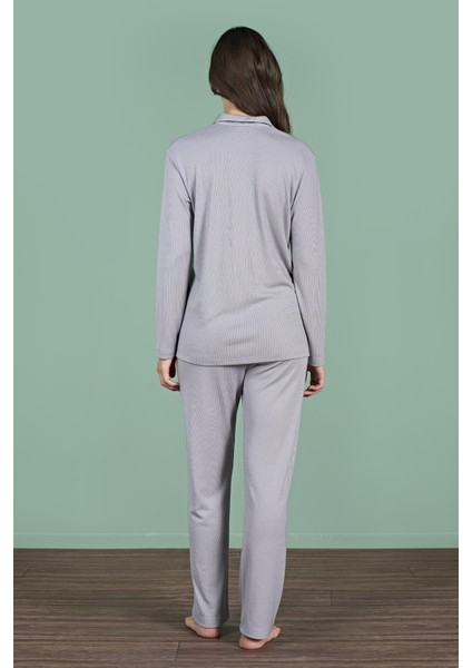 Kadın Gri Renk Önden Düğmeli Uzun Kollu Gömlek Yaka Pijama Takımı C1T4N91 fırsatları