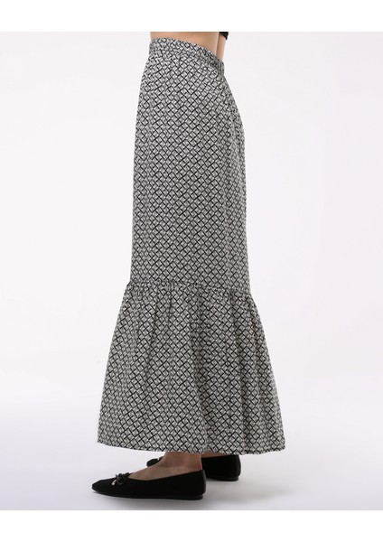 Önden Düğmeli Tek Fırfırlı Uzun Çingene Etek modelleri