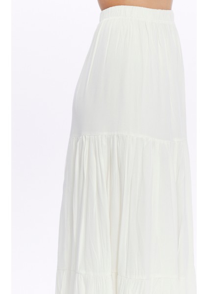 Astarlı Viskon Kumaş Beyaz Uzun Fırfırlı Etek fırsatları