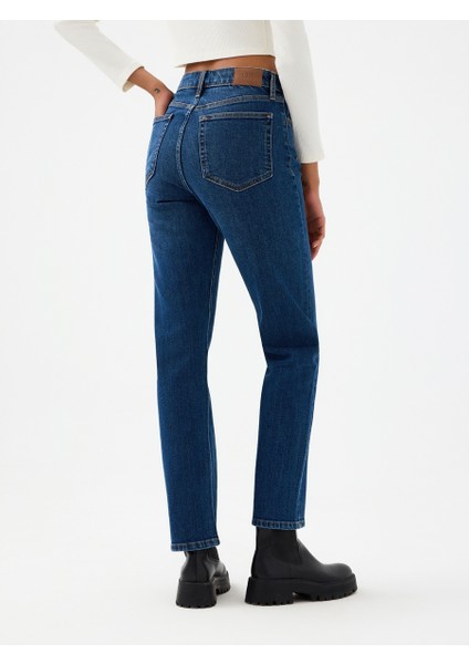 Comfort Straight Comfort Fit Kadın Pantolon